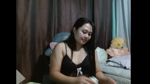 Snapshot of sweetdemurelady chatting on May 2026 12:34:01 PM Lynn online show from May 2026 12:34:01 PM