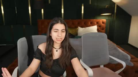 Snapshot of sweetdesiree_ chatting on April 2026 10:19:02 AM Amelia online show from April 2026 10:19:02 AM