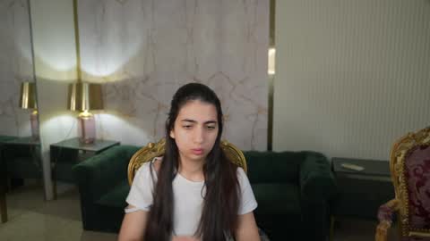 Snapshot of sweetdesiree_ chatting on April 2026 06:41:02 AM Amelia online show from April 2026 06:41:02 AM