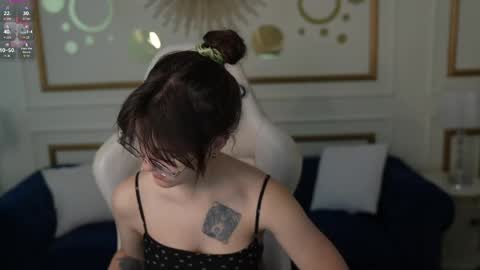 Snapshot of sweetdesiree_ chatting on May 2026 06:44:01 AM Amelia online show from May 2026 06:44:01 AM