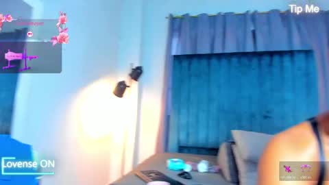 Snapshot of sweetebony_69 chatting on May 2026 11:40:02 AM Mia online show from May 2026 11:40:02 AM