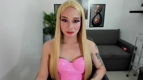 sweetkatniss online show from June 2026 06:12:01 PM