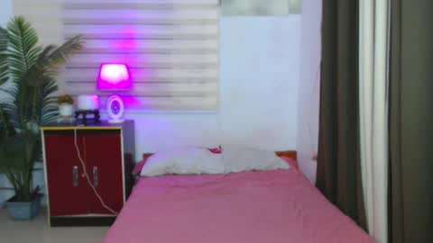 Aki online show from December 2024 05:31:02 AM