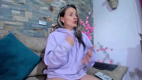 sweef online show from January 2025 12:30:01 AM