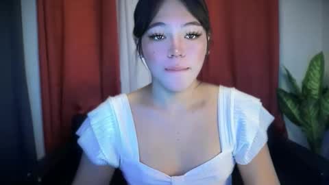 Ayesha online show from October 2025 02:48:02 AM