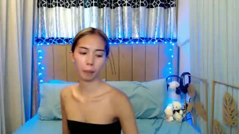 Snapshot of sweetgirl_daphne chatting on June 2026 05:22:01 AM sweetgirl_daphne online show from June 2026 05:22:01 AM