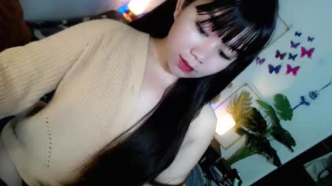 Snapshot of sweetgirl_mayxx chatting on June 2026 05:18:02 PM May online show from June 2026 05:18:02 PM