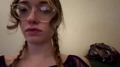 sweetgirlls online show from January 2026 11:43:02 PM
