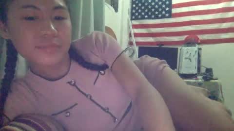 Snapshot of sweetgirllucy24xx chatting on June 2026 07:10:01 AM sweetgirllucy24xx online show from June 2026 07:10:01 AM