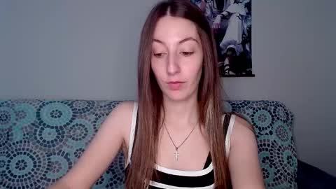 Emma  online show from October 2025 08:15:02 AM