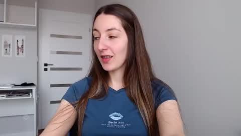 Emma  online show from June 2026 09:33:02 AM