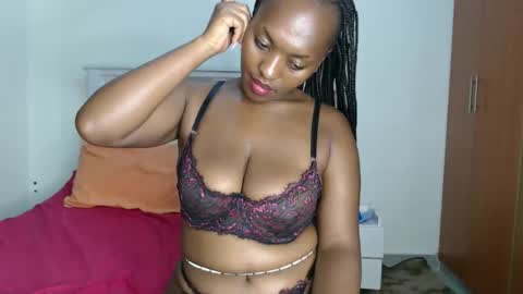 Snapshot of sweetice_01 chatting on March 2026 04:45:02 AM euny online show from March 2026 04:45:02 AM