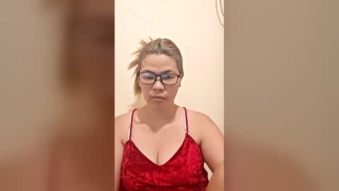 Snapshot of sweetie_angelica chatting on July 2026 06:48:02 AM Angel online show from July 2026 06:48:02 AM