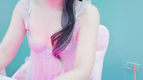Snapshot of sweetie_bae99 chatting on May 2026 03:24:01 AM sweetie_bae99 online show from May 2026 03:24:01 AM
