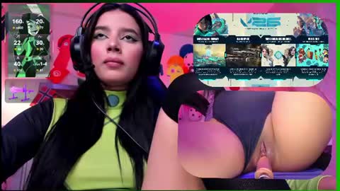 Snapshot of sweetie_cloe chatting on June 2026 09:19:02 PM sweetie_cloe online show from June 2026 09:19:02 PM