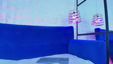 Snapshot of sweetie_foxxxx chatting on January 2026 03:11:01 AM violeta online show from January 2026 03:11:01 AM