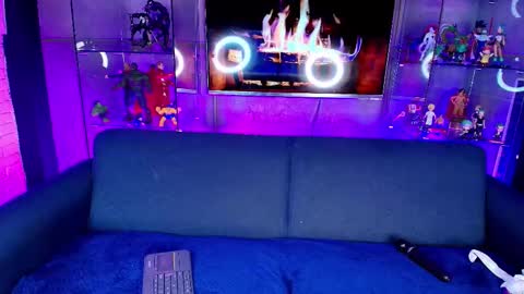 Snapshot of sweetie_foxxxx chatting on February 2026 03:11:01 AM violeta online show from February 2026 03:11:01 AM