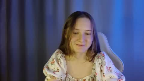 Annie online show from November 2025 07:49:02 PM