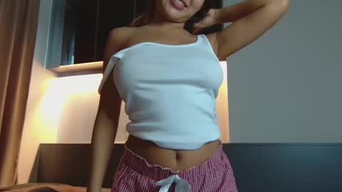 Snapshot of sweetie_natasha chatting on January 2025 05:32:02 AM Sweetie Natasha online show from January 2025 05:32:02 AM