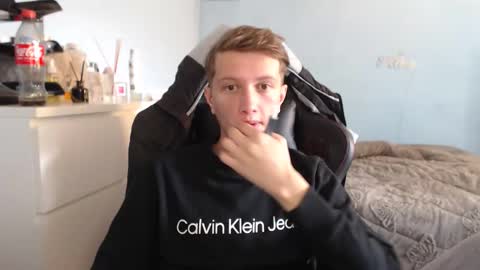 Snapshot of sweetieecreamy chatting on November 2025 09:00:02 AM Cat online show from November 2025 09:00:02 AM