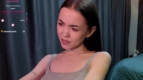 sweetieee_kira online show from February 2026 01:09:02 AM