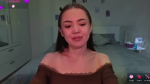 Snapshot of sweetieee_kira chatting on June 2026 01:22:02 PM sweetieee_kira online show from June 2026 01:22:02 PM