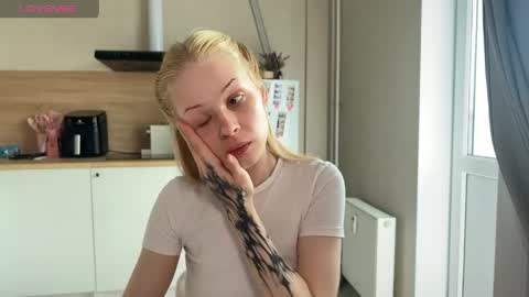 sweetie Lisa3 online show from June 2026 07:14:02 AM
