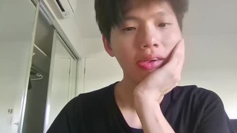 sweetiepuppy421 online show from December 2025 03:02:01 AM