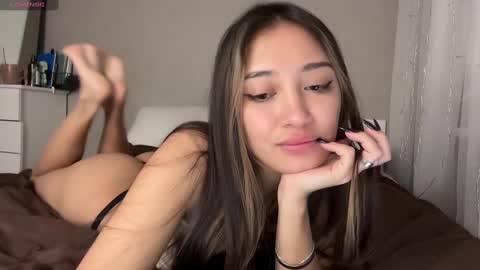 sweetiesoul online show from December 2024 04:37:01 PM