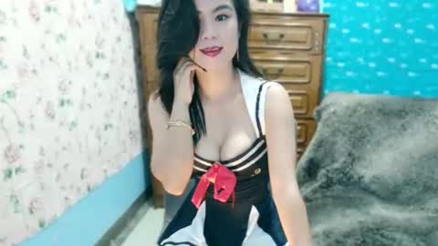 Snapshot of sweetjowa chatting on November 2025 04:37:01 AM jona online show from November 2025 04:37:01 AM