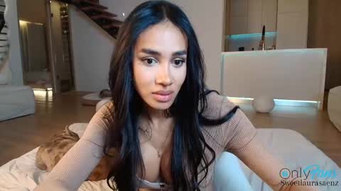 Laura Saenz  Geminis online show from May 2026 03:47:01 AM