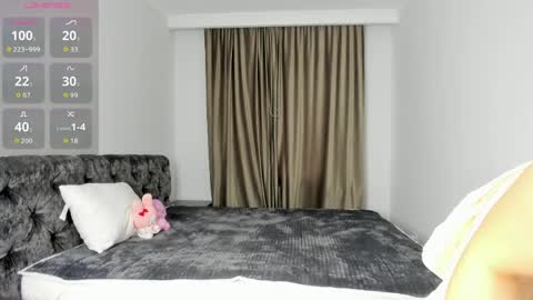 Snapshot of sweetlayla_ chatting on May 2026 11:18:01 AM Layla online show from May 2026 11:18:01 AM