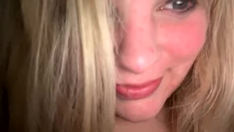 Snapshot of sweetlisa92 chatting on May 2026 12:44:02 PM Lisa online show from May 2026 12:44:02 PM