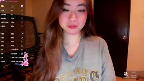 Snapshot of sweetlovepinay04 chatting on June 2026 09:39:02 PM Zoe online show from June 2026 09:39:02 PM