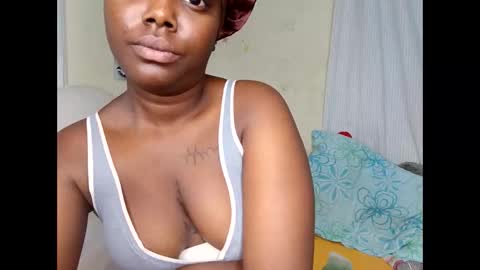 Snapshot of sweetmama_choco chatting on June 2026 01:54:02 AM sweetmama_choco online show from June 2026 01:54:02 AM