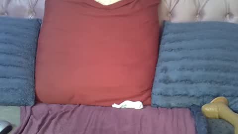 sweetmellowx1 online show from February 2025 04:26:02 PM