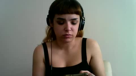 Snapshot of sweetmoonns2 chatting on October 2025 05:24:02 PM sweetmoonns2 online show from October 2025 05:24:02 PM