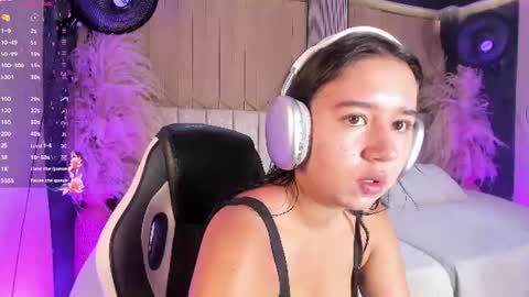 Snapshot of sweetnova_ chatting on July 2026 10:05:02 PM Sweet Nova online show from July 2026 10:05:02 PM