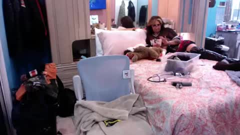 WeAim2PZzz online show from February 2025 05:47:01 AM