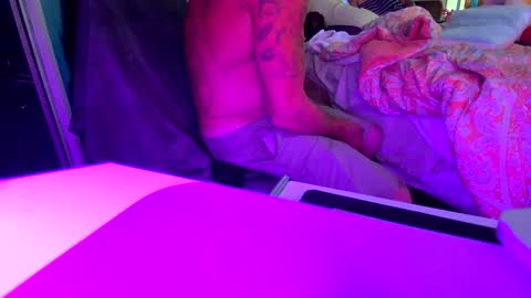 WeAim2PZzz online show from February 2025 04:29:01 AM