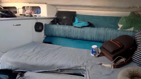 WeAim2PZzz online show from February 2025 11:01:01 PM