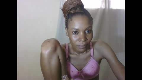 ESTHER online show from April 2026 12:40:02 PM