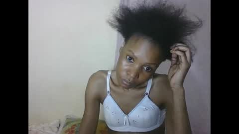 Snapshot of sweetpetite254 chatting on May 2026 06:31:02 PM ESTHER online show from May 2026 06:31:02 PM
