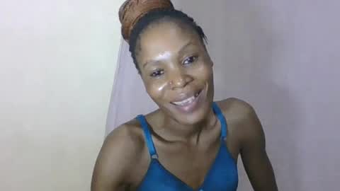 Snapshot of sweetpetite254 chatting on June 2026 07:07:02 PM ESTHER online show from June 2026 07:07:02 PM