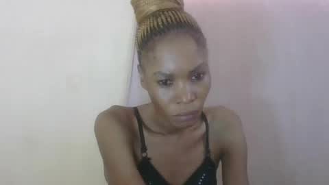 Snapshot of sweetpetite254 chatting on July 2026 07:01:02 AM ESTHER online show from July 2026 07:01:02 AM