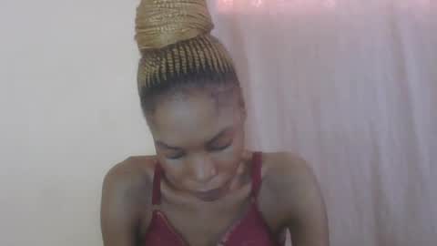 Snapshot of sweetpetite254 chatting on July 2026 07:04:01 AM ESTHER online show from July 2026 07:04:01 AM