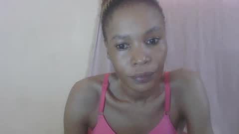 Snapshot of sweetpetite254 chatting on August 2026 06:56:01 AM ESTHER online show from August 2026 06:56:01 AM