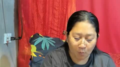 Snapshot of sweetpilipina88 chatting on April 2026 08:33:02 AM MIA online show from April 2026 08:33:02 AM