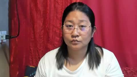 Snapshot of sweetpilipina88 chatting on April 2026 10:54:02 PM MIA online show from April 2026 10:54:02 PM