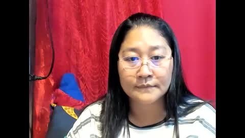 Snapshot of sweetpilipina88 chatting on April 2026 06:42:02 AM MIA online show from April 2026 06:42:02 AM